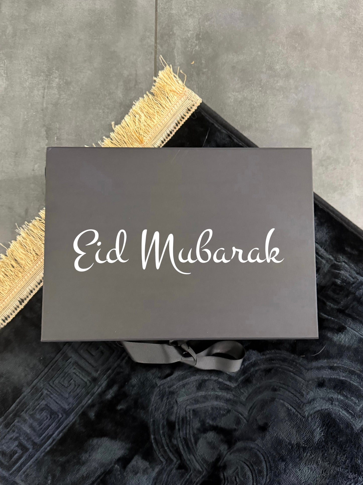 Eid Mubarak Luxury Gift Box - Gifts Included