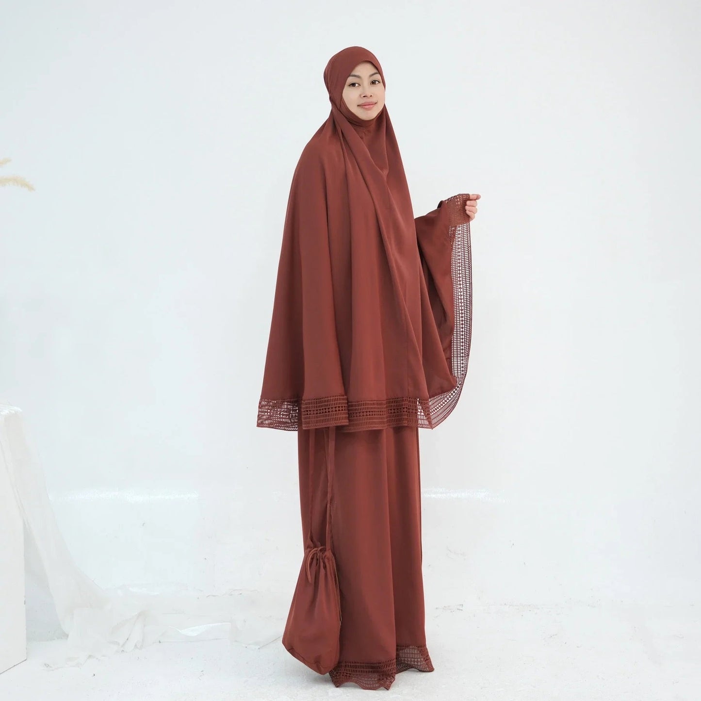 LM300 Khimar Prayer Set – 4-Piece Modest Outfit with Lace Trim